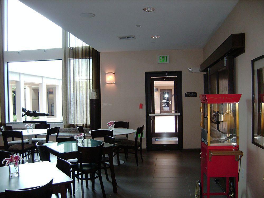 Staybridge Suites Plano - Richardson Area By Ihg Restaurant photo